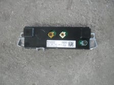 AUDI A4 8K B8 LIFT WZMACNIACZ ANTENY 8K5035225AA