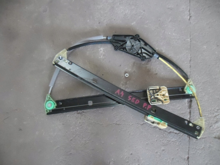 AUDI A4 8K B8 LIFT PODNOSNIK SZYBY PRAWY PRZOD