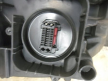LAMPA PRAWA PRZOD PRZEDNIA VOLVO XC90 31656990