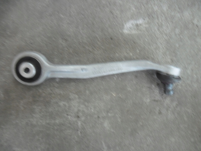 AUDI A4 8K B8 LIFT WAHACZ LEWY PRZOD 8K0509N