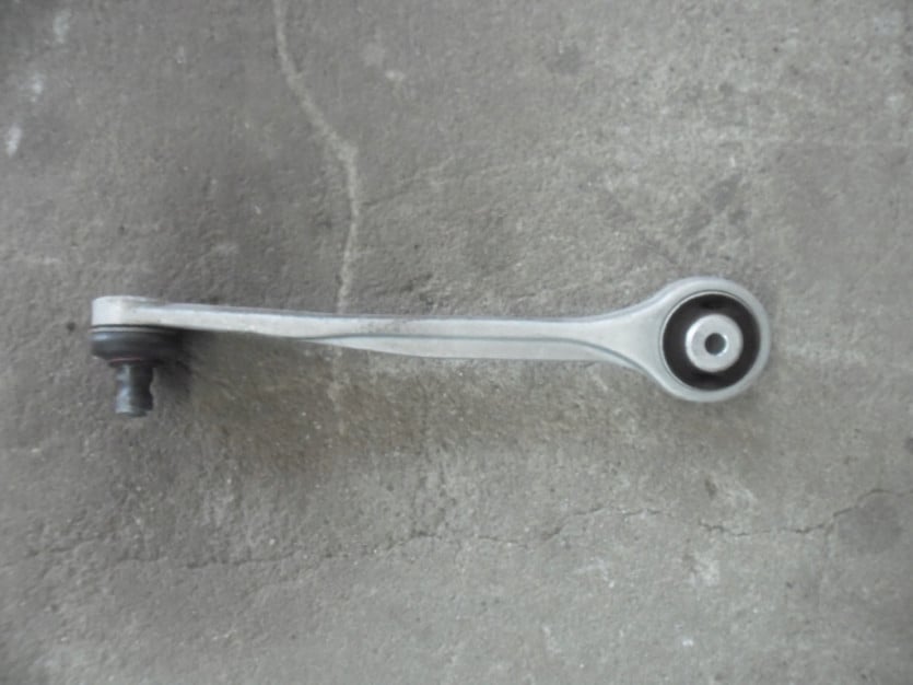 AUDI A4 8K B8 LIFT WAHACZ LEWY PRZOD 8K0505N