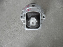 AUDI A4 8K B8 LIFT 2015 PODUSZKA SILNIKA 8R0199381