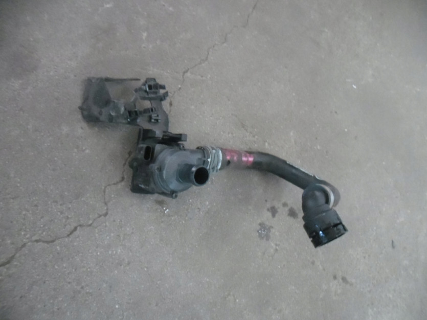 AUDI A4 8K B8 LIFT RURA PRZEWOD WAZ POMPKA WODY