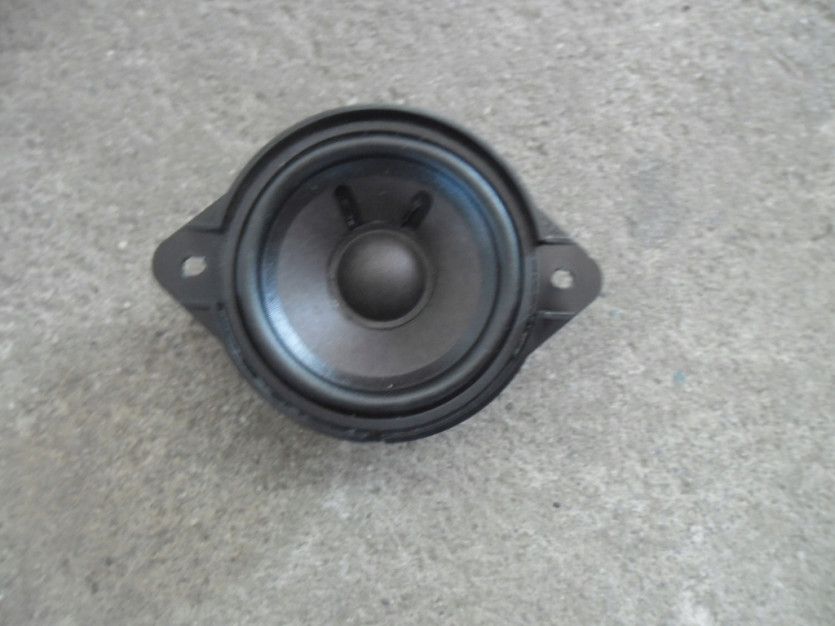 AUDI A4 8K B8 LIFT 2015 GLOSNIK BANG OLUFSEN