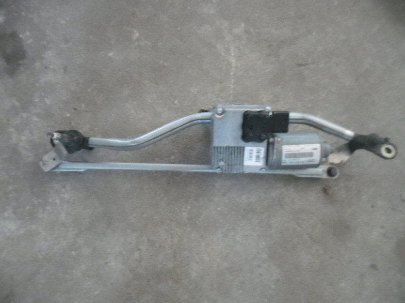 AUDI A4 8K B8 LIFT 2015 MECHANIZM WYCIERACZEK RHD