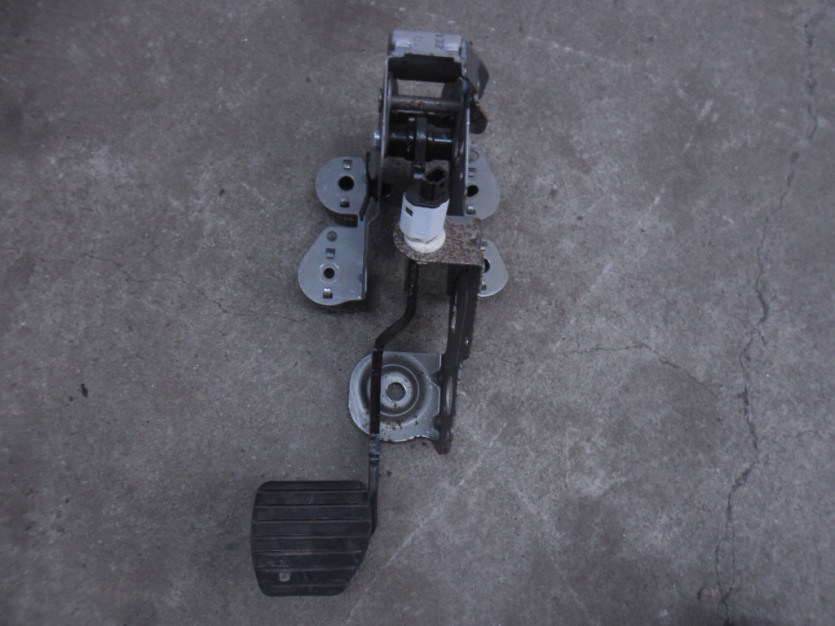 RENAULT SCENIC 3 III 2016 PEDAL HAMULCA 465010016R
