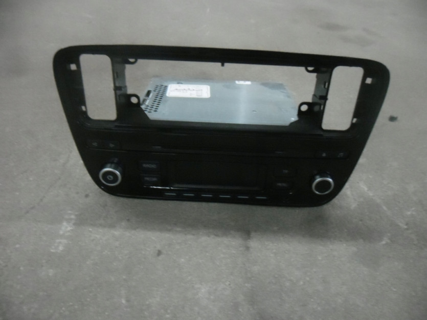 VW UP 1S 2013 RADIO 1S0035156