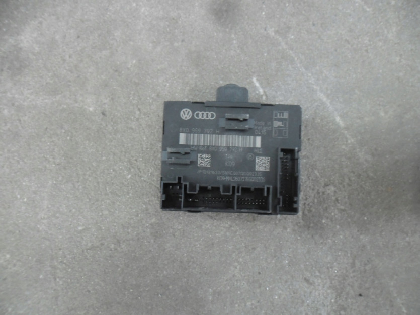 AUDI A1 8X 2017 LIFT MODUL DRZWI PRAWY 8X0959792H