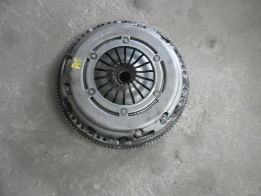 AUDI A1 8X 2017 LIFT SPRZEGLO 1.0 TFSI 04C141025D