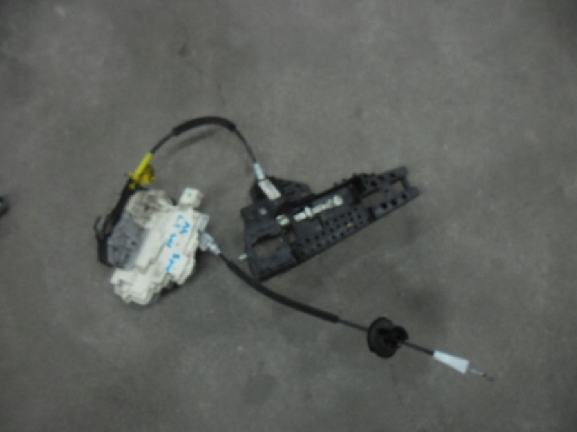 AUDI A4 8K 3.0 TDI ZAMEK DRZWI LEWY TYL 8K0839015