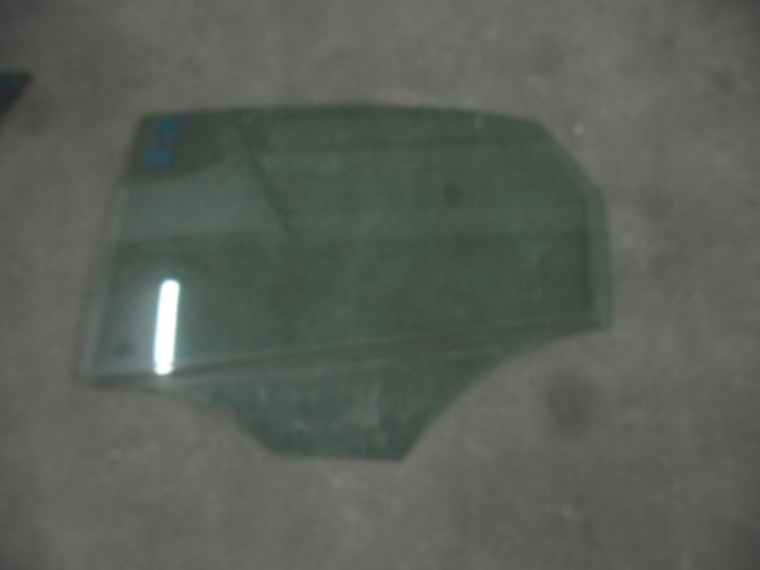 AUDI A4 8K SZYBA DRZWI LEWA TYL TYLNA SEDAN