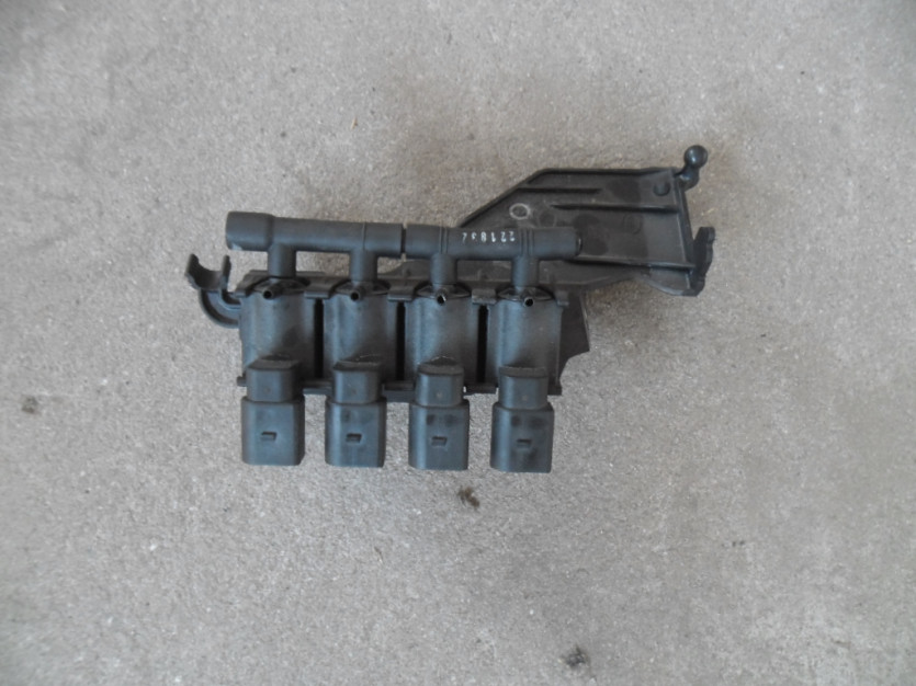 AUDI A8 D4 4H ZAWORY ZESPOL 3.0 TFSI 037906283C