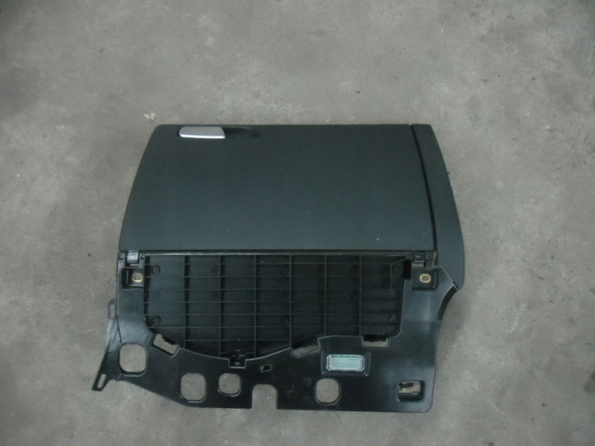 AUDI A4 8K SCHOWEK POLKA DESKI 8K1857035A