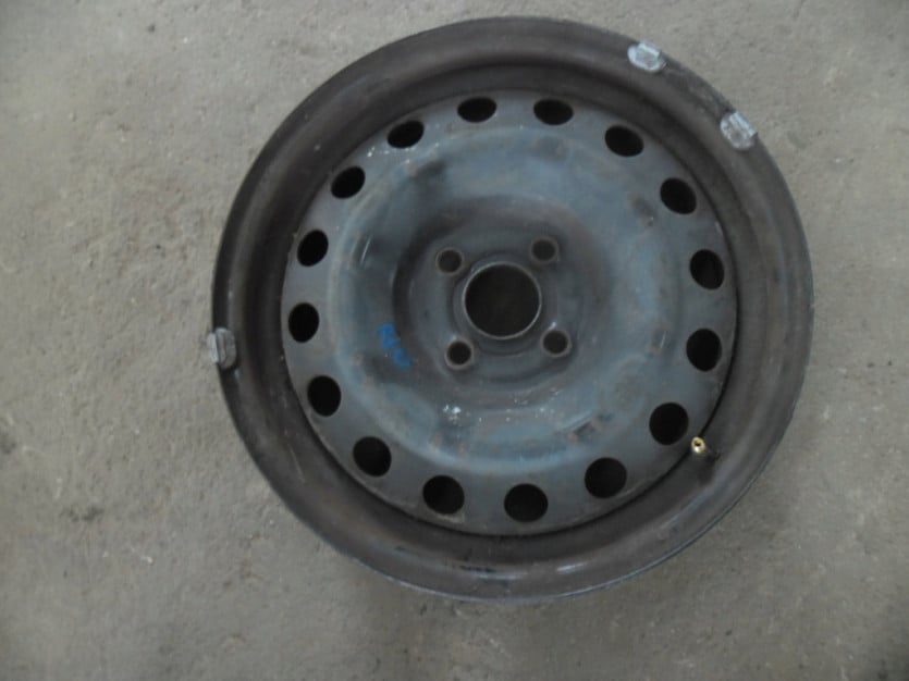 FELGA STALOWA STALOWKA KIA RIO R15 5,5J