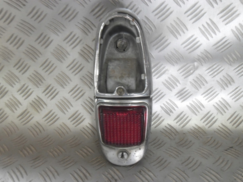 PEUGEOT 403 1967 AVANT LAMPA LEWA TYL WLEW PALIWA