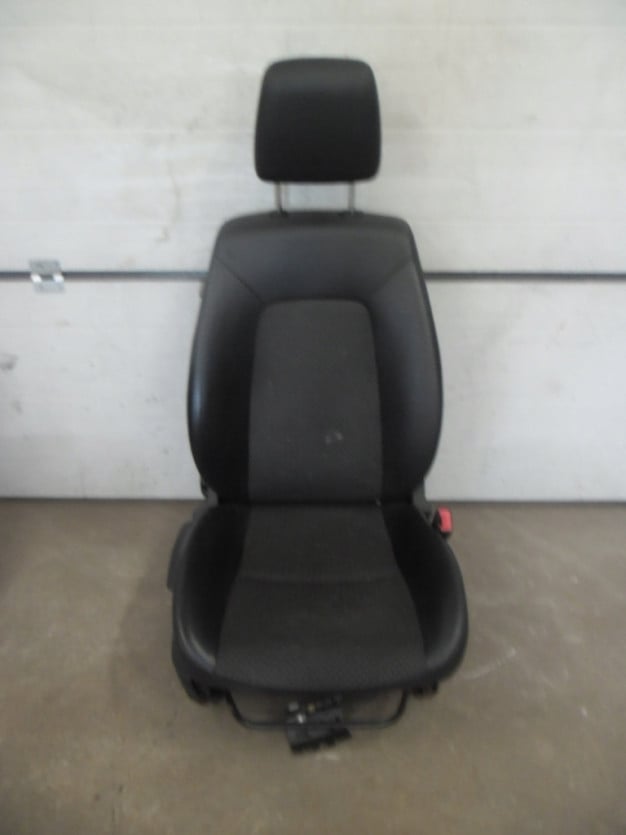 KIA CEED I SW ED 2009 FOTEL PRAWY PASAZERA