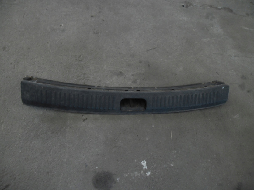 KIA CEED I SW ED 2009 OSLONA PROGU BAGAZNIKA KOMBI