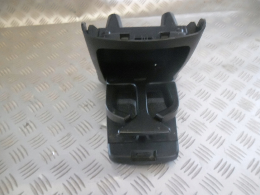 KIA CEED I SW ED 2009 UCHWYT NA KUBKI CUP HOLDER