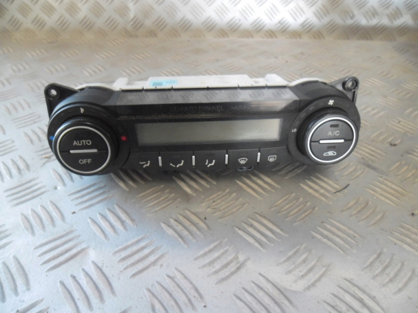 KIA CEED I SW ED 2009 PANEL KLIMATYZACJI PRZELACZN