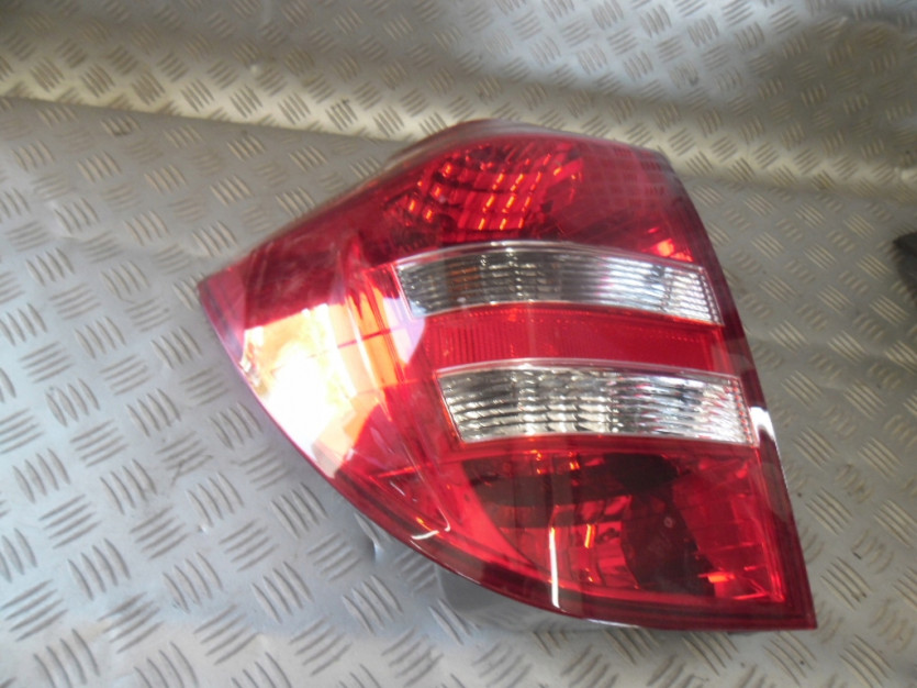 KIA CEED I SW ED 2009 LAMPA LEWA TYL TYLNA KOMBI