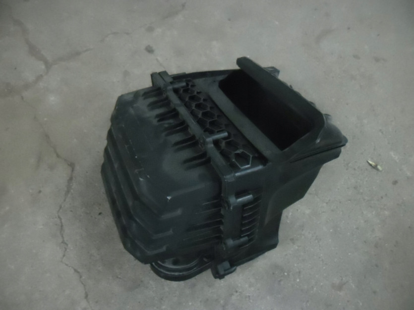 VW ATLAS TERAMONT OBUDOWA FILTRA POWIETRZA 3QF1296
