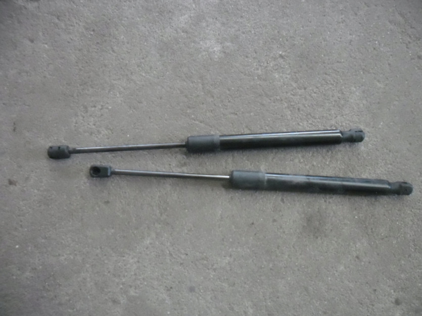 OPEL CROSSLAND LINKI AMORTYZATORY TELESKOPY KLAPY