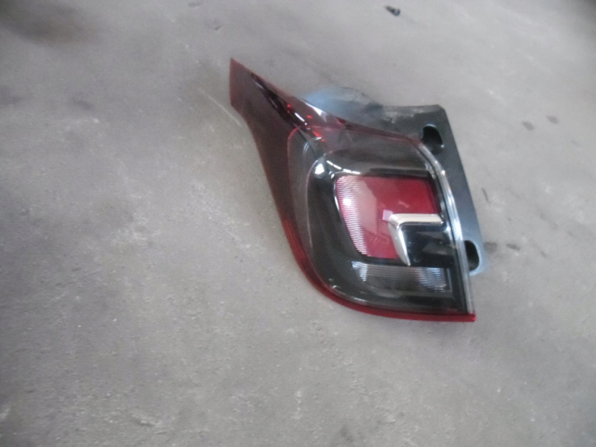 OPEL CROSSLAND X LAMPA LEWA TYL TYLNA 13467976