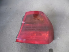 BMW 3 E90 E91 320i LAMPA PRAWA TYL TYLNA 6937458