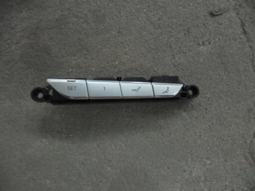 AUDI A8 4H D4 2016 PRZELACZNIK PANEL FOTELA TYL
