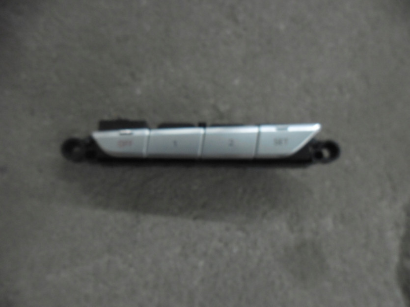 AUDI A8 4H D4 2016 PRZELACZNIK PANEL FOTELA PRZOD