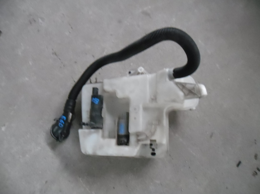 BMW 5 E60 E61 ZBIORNIK SPRYSKIWACZY XENON