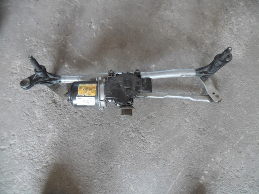 MECHANIZM WYCIERACZEK PEUGEOT 301