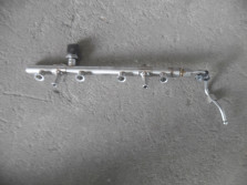 AUDI A8 4H D4 TFSI LISTWA WTRYSKOWA 06K133317G