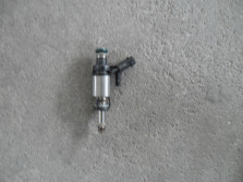AUDI A4 8W B9 TFSI WTRYSKIWACZ 06G906036