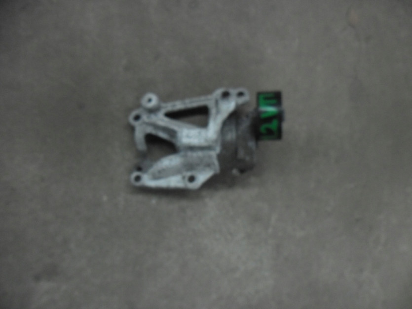 PEUGEOT 208 CITROEN C3 1.2 VTI LAPA NAPINACZ