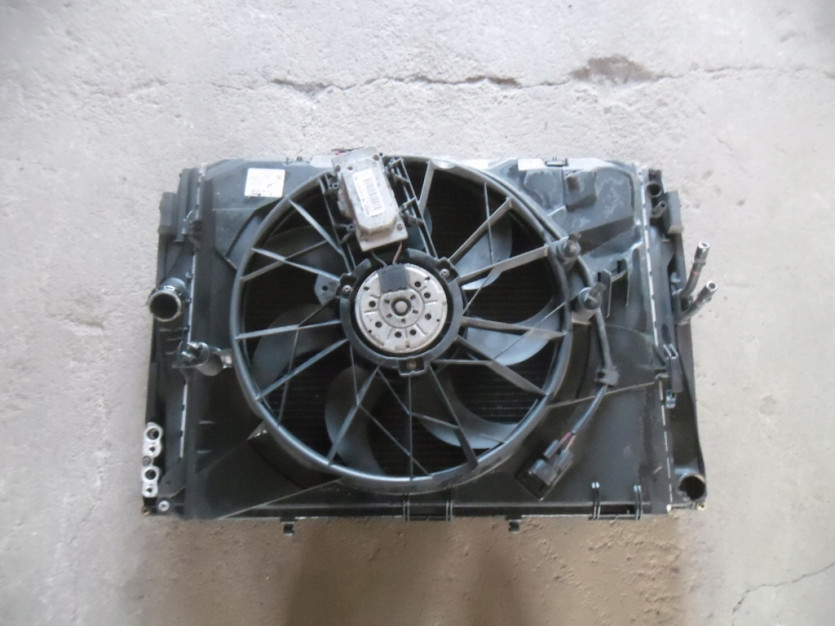BMW III 3 E90 E91 CHLODNICE 2.0i Arktis MET A34