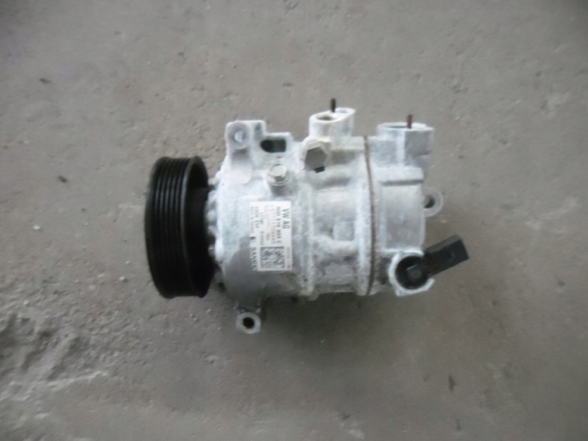 VW POLO GTI 6R KOMPRESOR KLIMATYZACJI 5Q0816803C