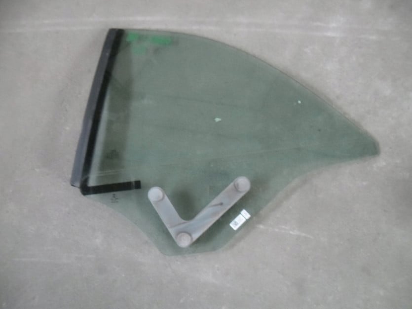AUDI A3 8V LIFT CABRIO SZYBA LEWA TYL 8V7845297