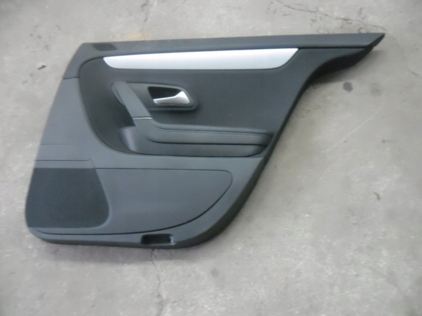 VW PASSAT CC LIFT 2016 TAPICERKA DRZWI PRAWA TYL