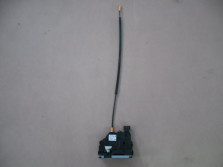 ZAMEK DRZWI OPEL CORSA E LEWY PRZOD 13431839 UK