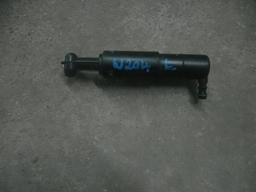 MERCEDES W 204 SPRYSKIWACZ LAMP LEWY A2048602747