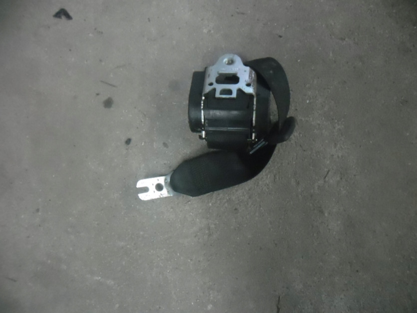 PAS BEZPIECZENSTWA AUDI A4 8K TYL TYLNY 621421000