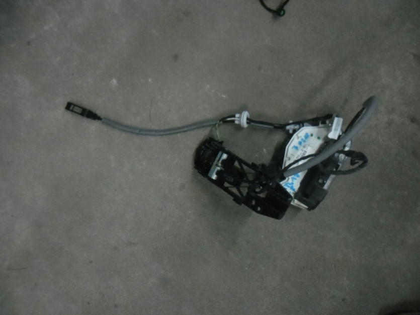 VW ATLAS TERAMONT ZAMEK DRZWI PRAWY PRZOD 7 PIN