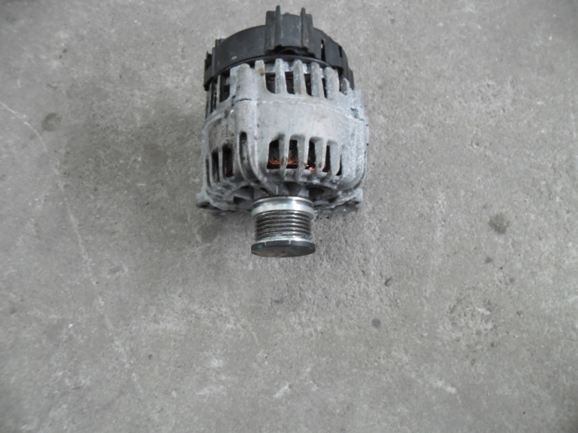 AUDI A4 A5 8W 2.0 TDI ALTERNATOR 04L903024