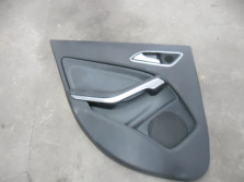 MERCEDES W176 TAPICERKA DRZWI LEWY TYL