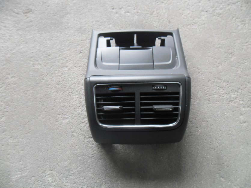 AUDI A5 8T S5 COUPE KRATA KRATKA POWIETRZA TYL