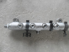 AUDI A8 4H D4 LIFT LISTWA WTRYSKOWA LEWA 4.2 TDI