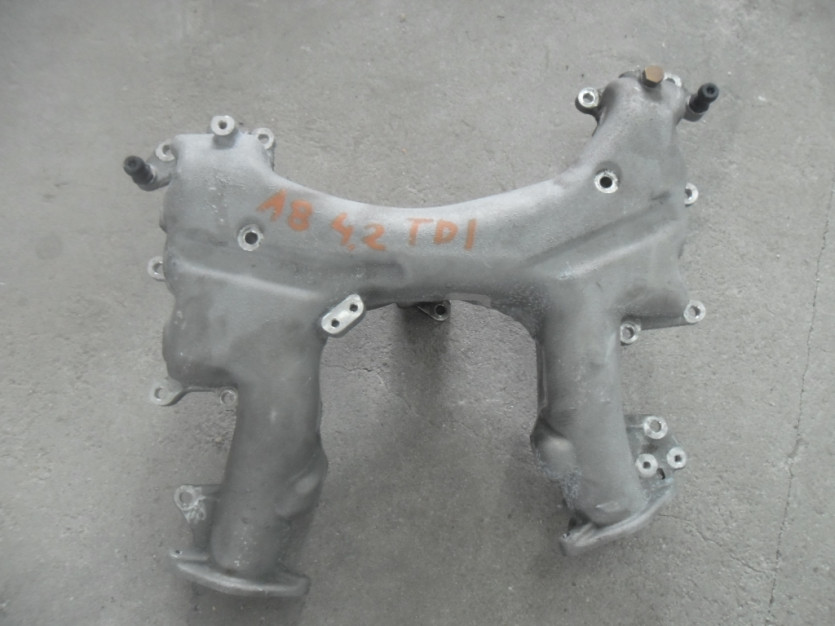 AUDI A8 4H D4 LIFT 4.2 KOLEKTOR SSACY 05714577ON