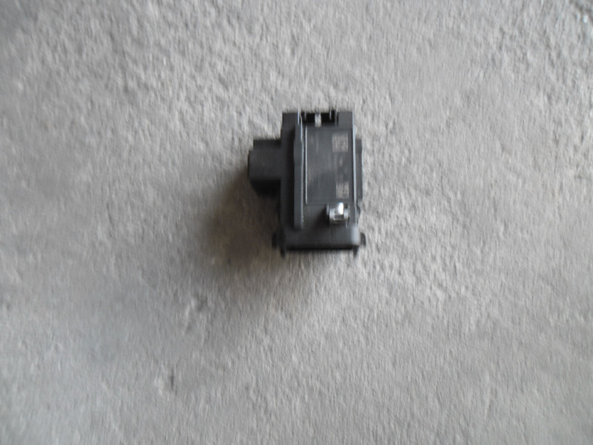 AUDI A4 8K B8 STACYJKA CZYTNIK KLUCZA 8K0909131D
