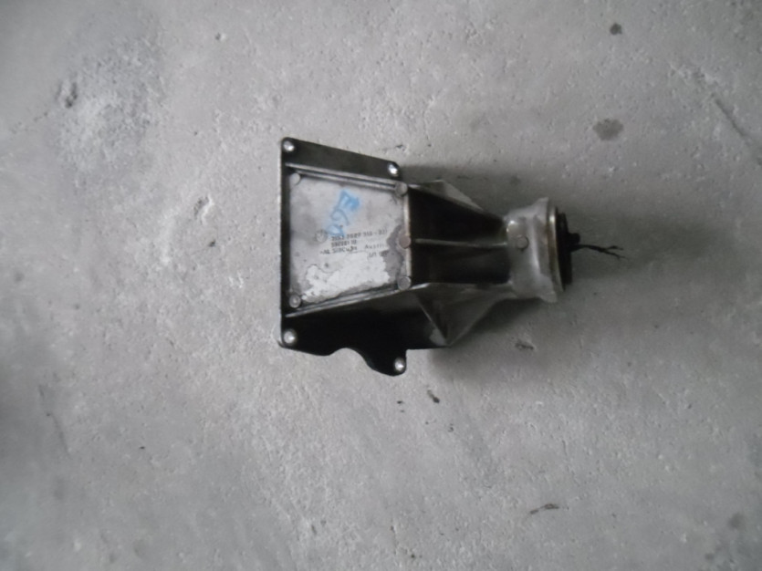 BMW 5 E60 PODPORA POLOSI 7527916 XD